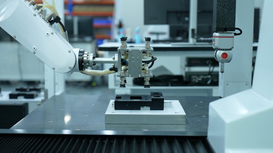 机械工厂三坐标测量仪工业计量校准现场