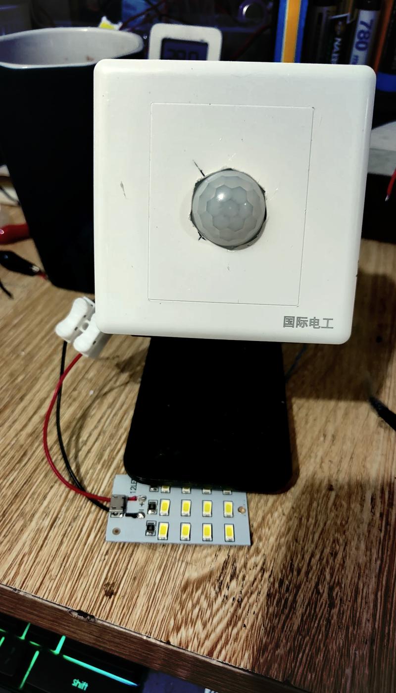 装传感器也有讲究，错一步还得亮灯
