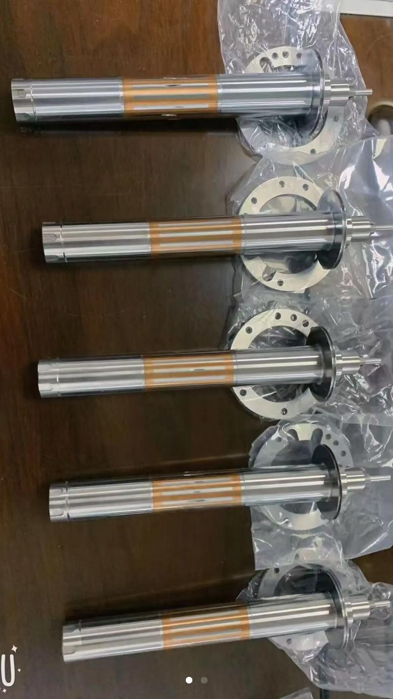 风机主轴涂层剥落实拍图片