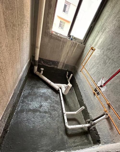 错误施工卫生间二次排水实拍