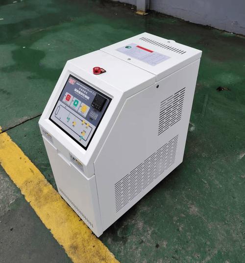 精密注塑车间水式模温机运行实拍