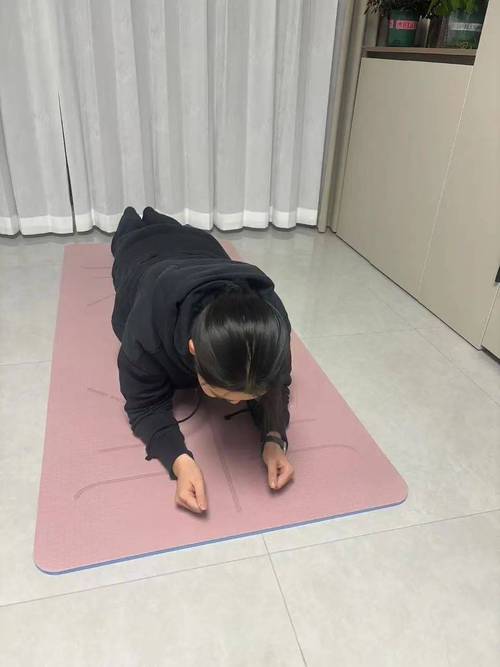肌肉力量偏低的日常抗阻训练入门：居家就能练的省心方法-仁者医