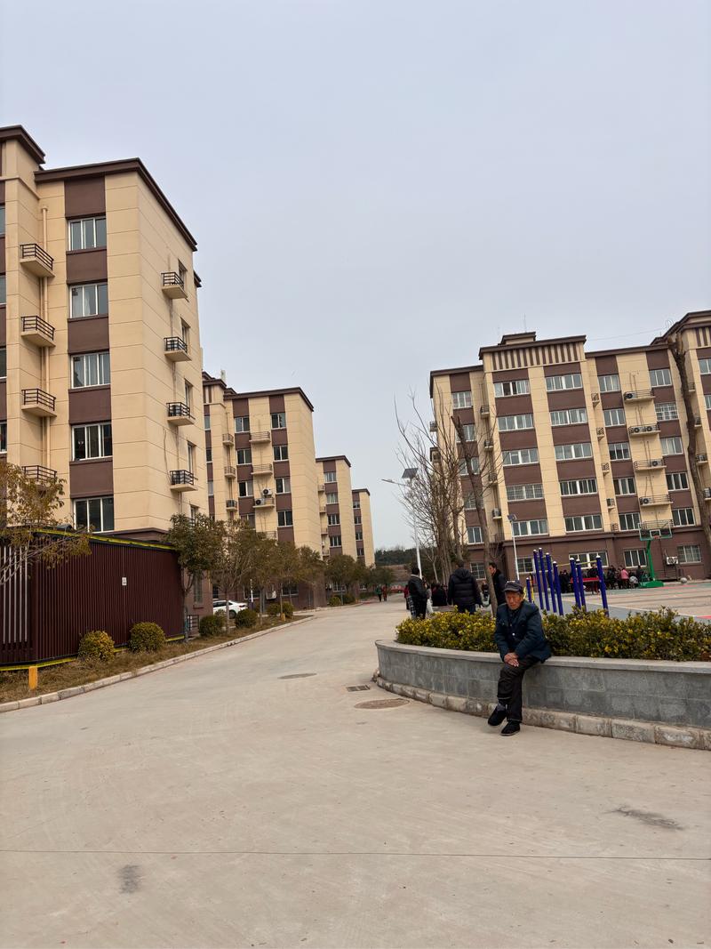 二三线城市拆迁安置房小区实景