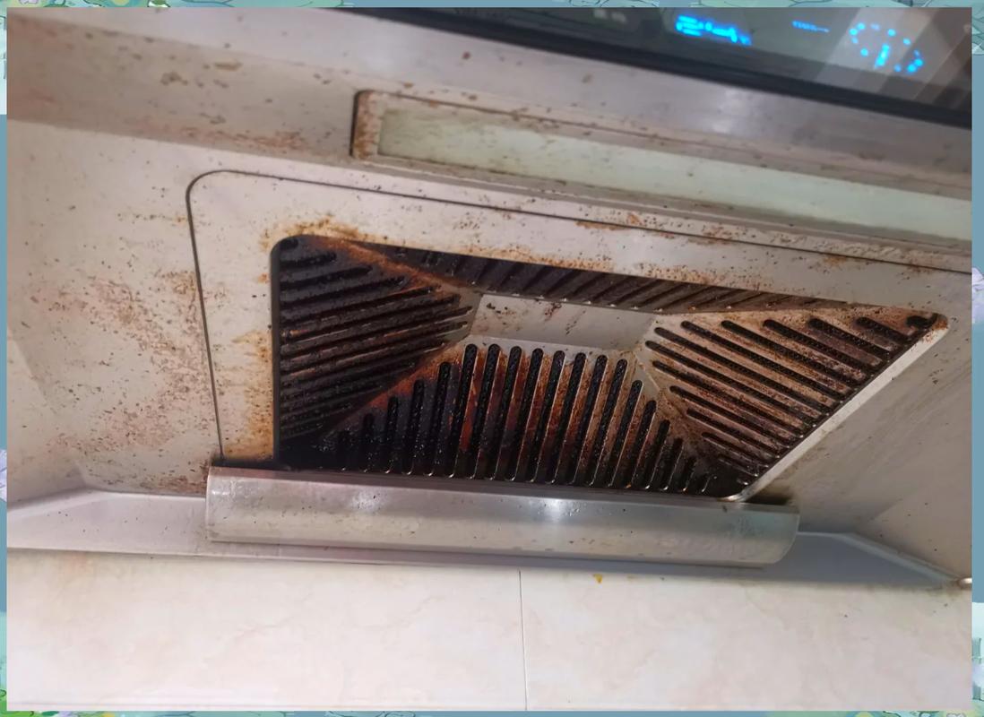 油烟机滤网油垢堆积特写