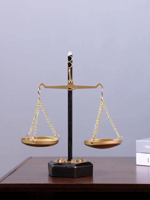 紧急避险法益权衡天秤图