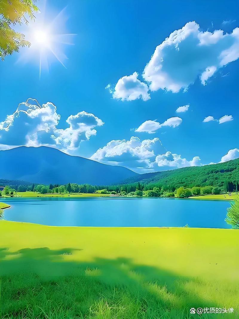 户外自然光下远眺放松眼睛的场景
