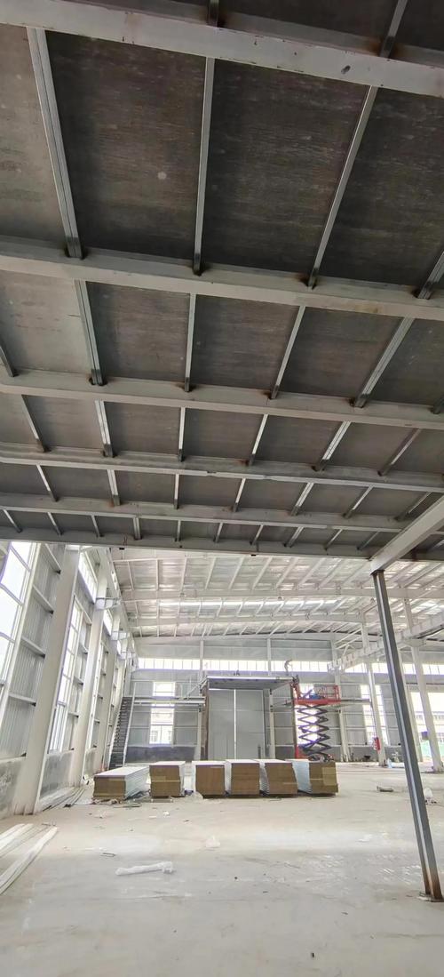 阁楼搭建现浇楼板施工现场图