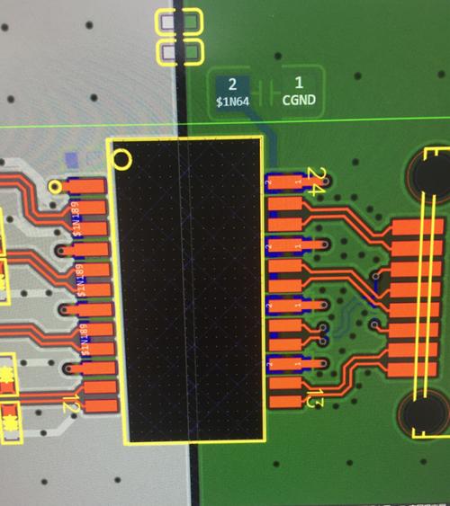 工业路由器PCB板网口隔离电路布线特写