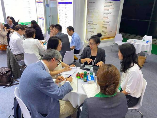 B2B展会销售与潜在客户现场交流记录需求场景