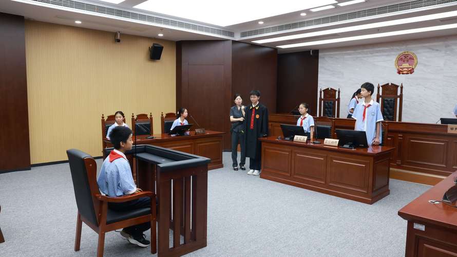 共同犯罪场景实景模拟普法示意图