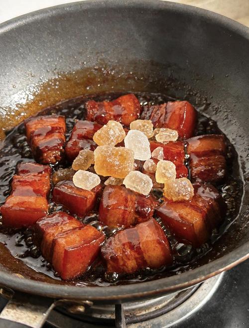 红烧肉炒糖色火候颜色对比图