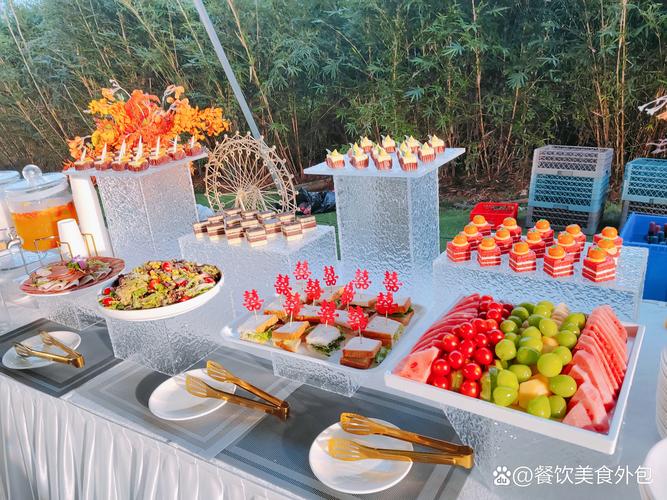 婚礼自助餐混乱取餐场面