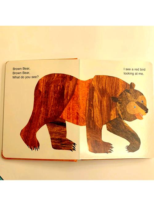 幼儿英语绘本Brown Bear内页重复句式