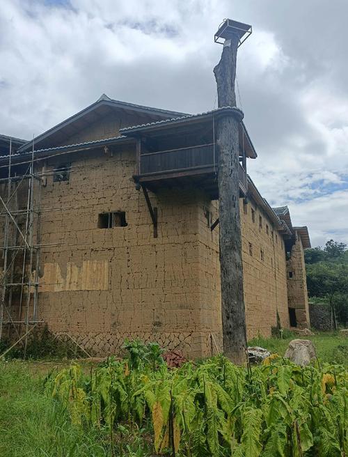 中国福建省永定福建土楼夯土墙修复技艺