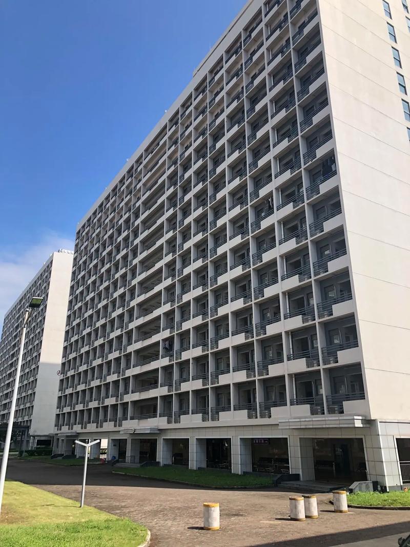 珠三角工业园厂区宿舍生活区外景