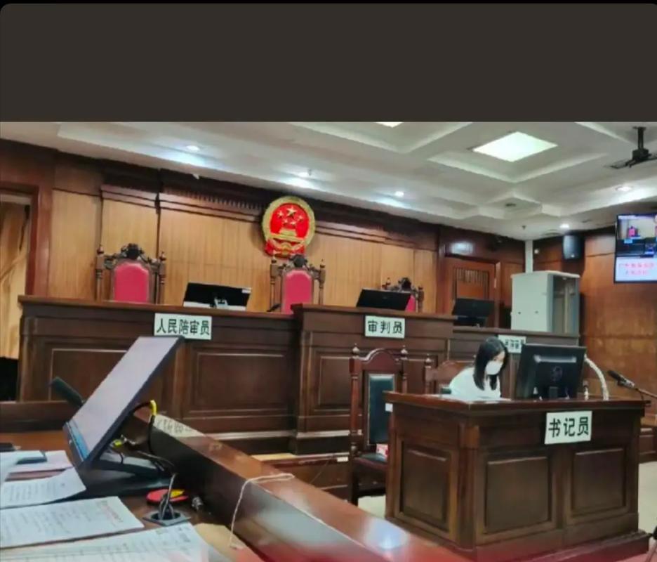 上海法院离婚诉讼开庭现场原告席与被告席图
