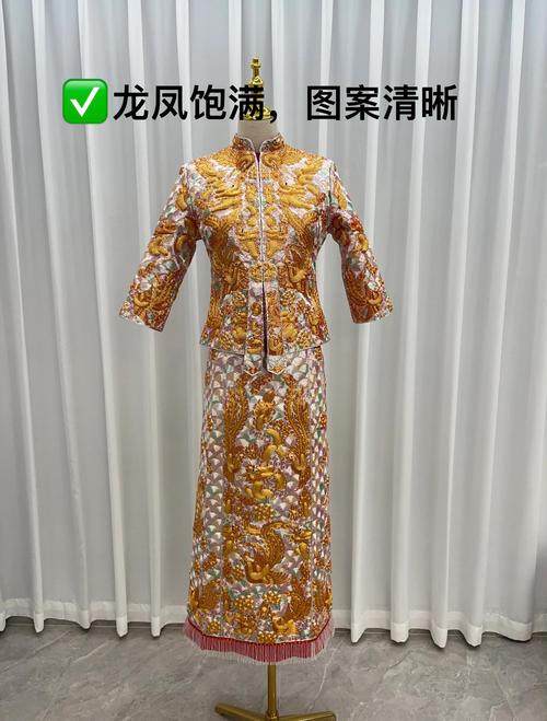 传统苏绣盘金绣龙凤褂细节