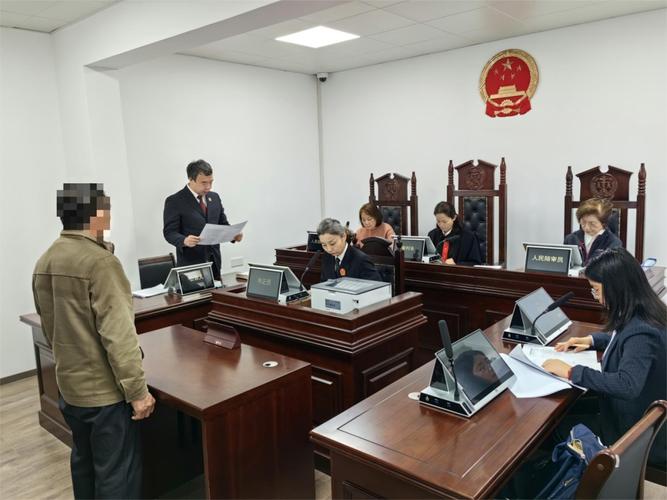 法庭上律师申请非法证据排除 刑诉法庭审现场