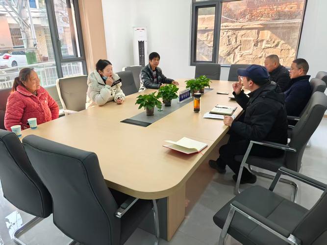 社区调解室抵押担保纠纷咨询现场