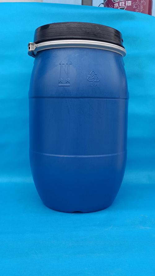 吹塑成型1000L化工桶壁厚检测现场