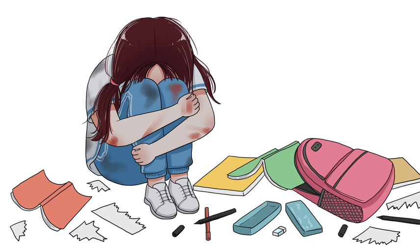 小学生孤独坐在操场角落 校园霸凌场景