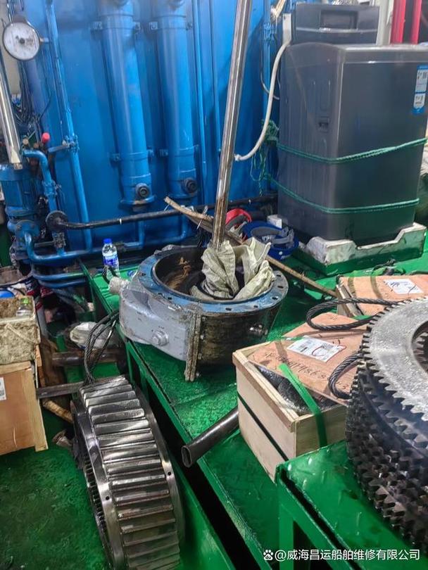 车间拆解故障硬齿面重载工业齿轮箱现场