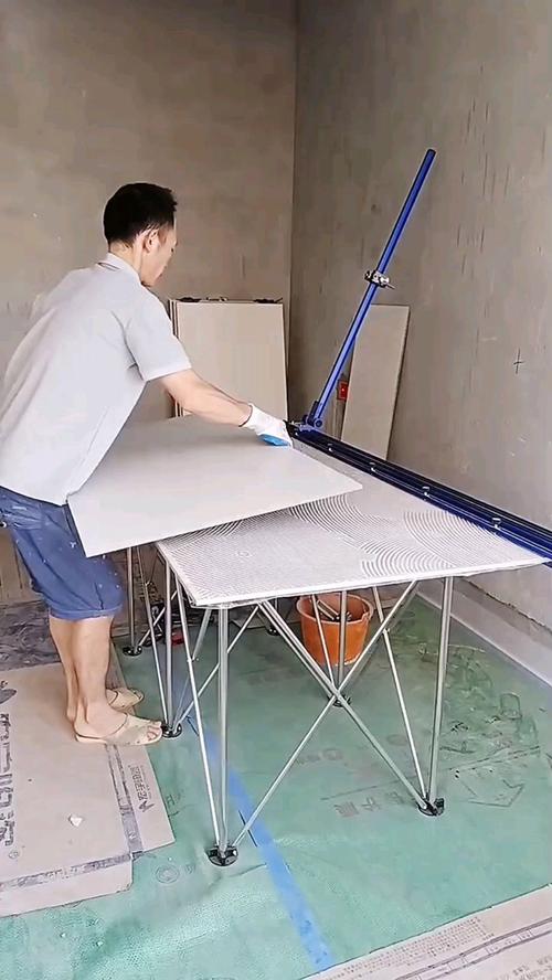 家装瓷砖通铺切割余料实拍