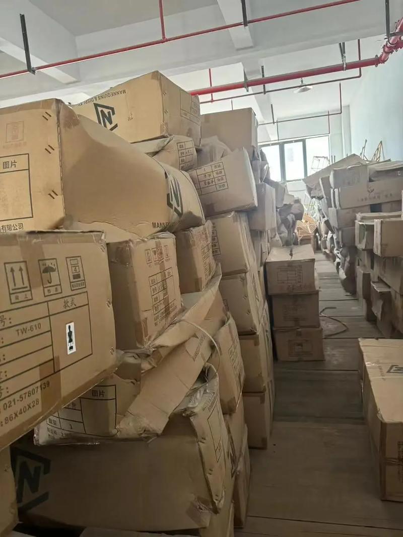 选品失败库存积压仓库实拍