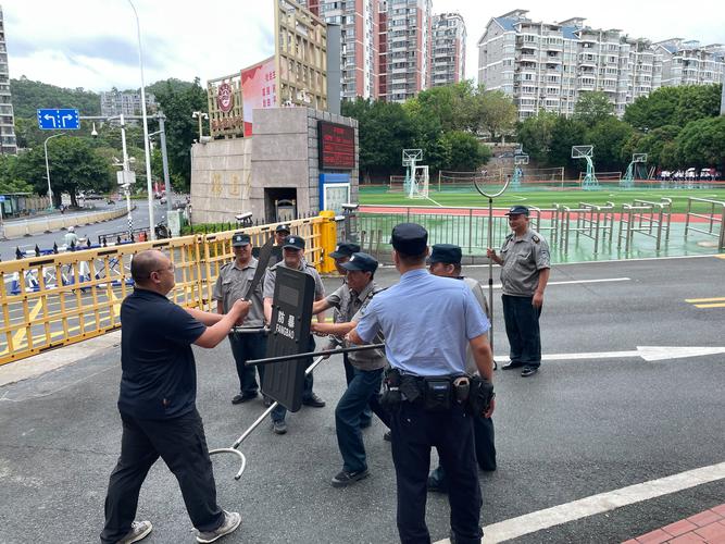 实操层面的紧急避险,没人会主动告诉你