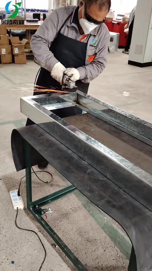 压缩成型飞边后处理打磨工位实拍