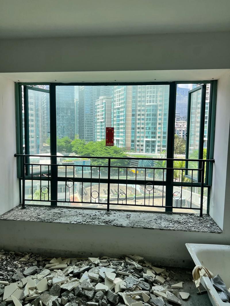 阳台封窗前后的对比实景图