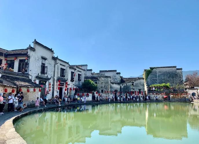 安徽宏村月沼古民居春日景观