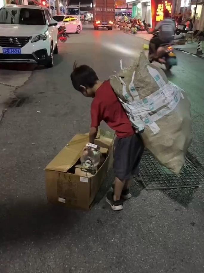 为什么孩子就爱捡这些“没用的破烂”