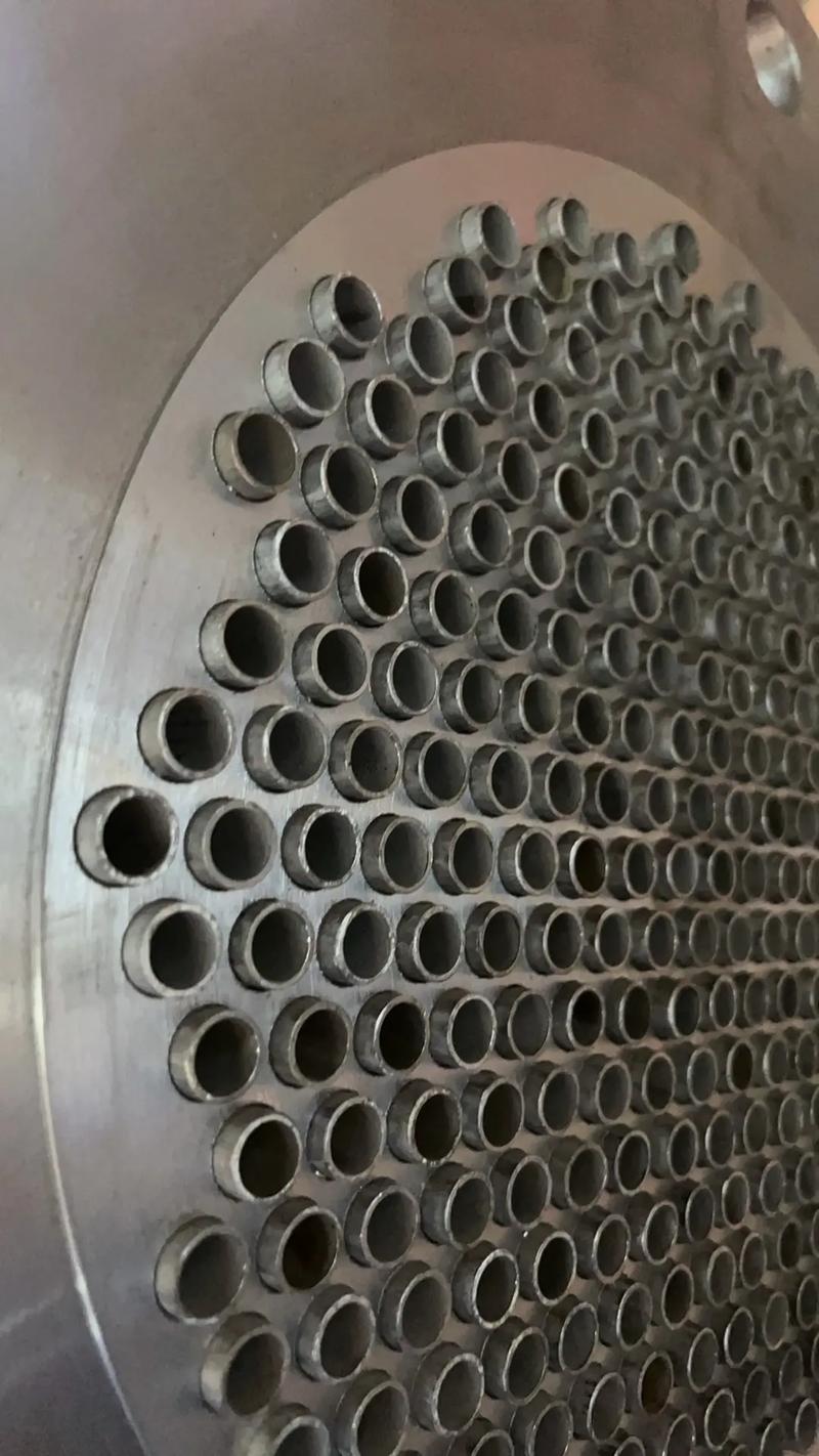 换热器管板自动焊接场景焊渣飞溅