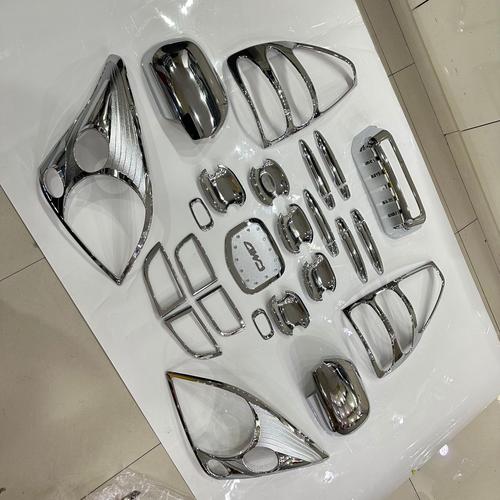 汽车车标镀铬电镀件车间成品