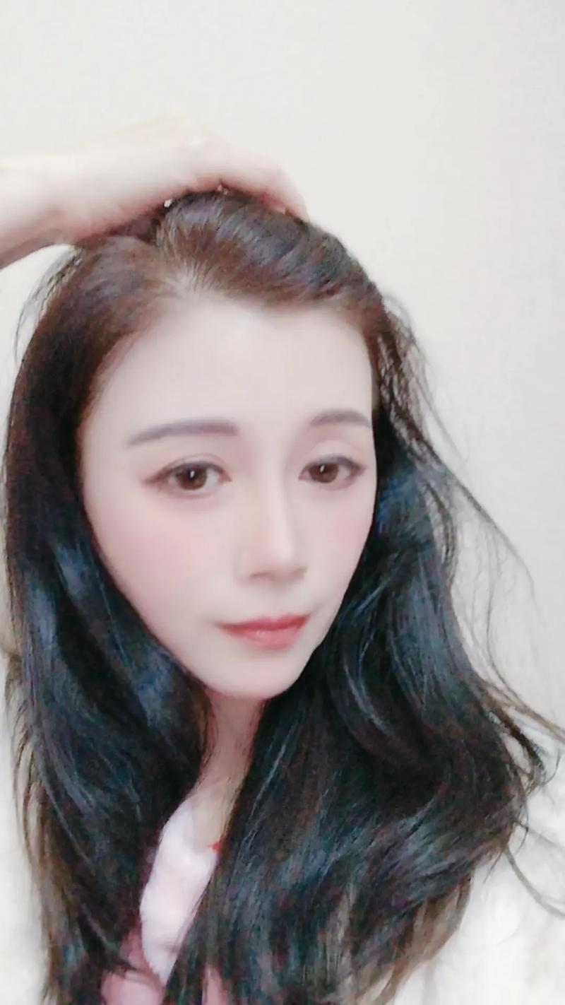 第一支片的核心，是“你真的经历过”的小破事