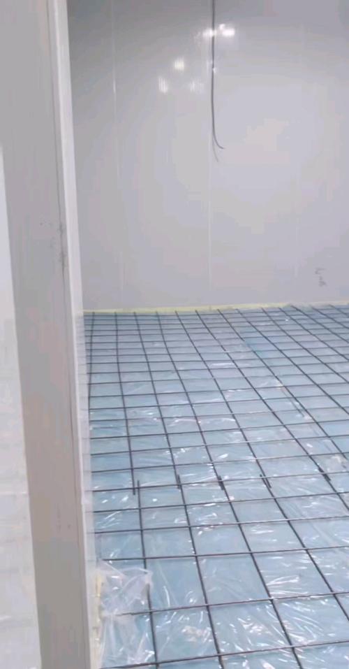 工业冷库地基保温层铺设现场