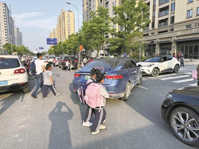 路上上学歌:30年了,我们还在唱“小鸟说早早早”?-超级宝贝