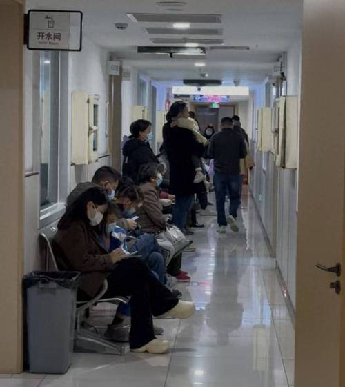 你家有隐形的城市留守儿童吗？我在急诊室撞见的真实故事-超级宝贝