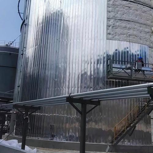 烘干流水线厂家车间箱体保温层施工实拍