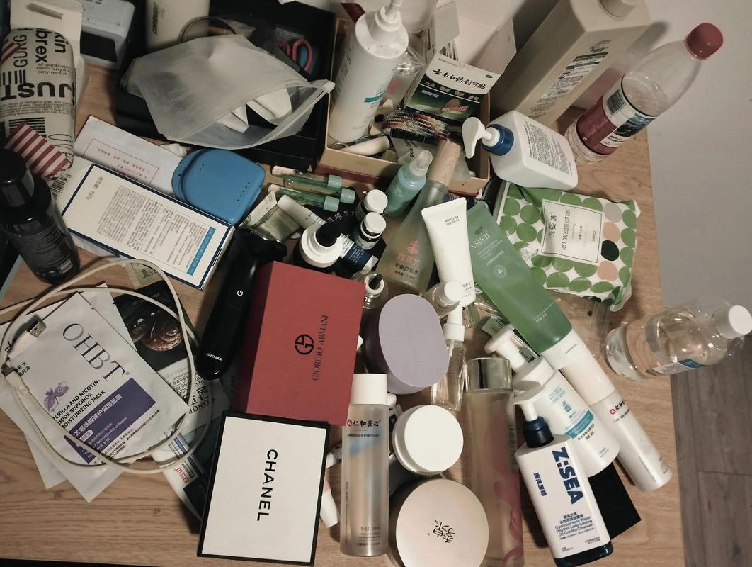 护肤品囤货堆积如山实拍图