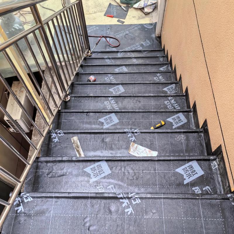 楼梯下方防潮施工细节图