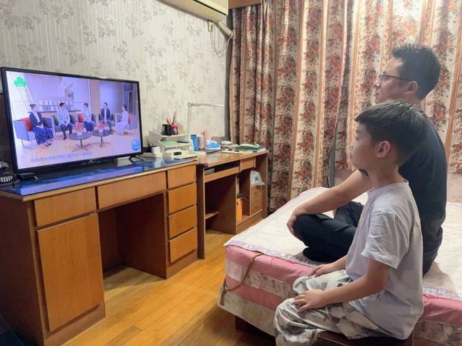 家长参加开学第一课情绪支持工作坊