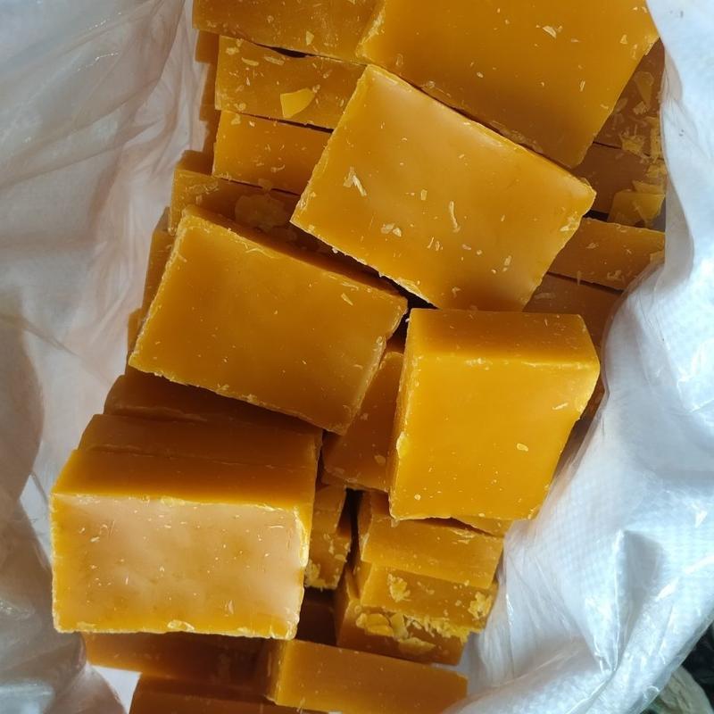 天然食用级蜂蜡块原图