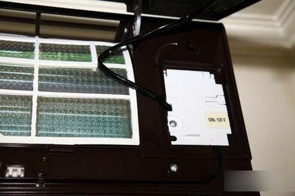 家用空调人体红外传感器安装位置实拍