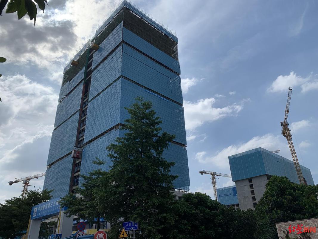 深圳光明科学城楼上创新楼下创业实景