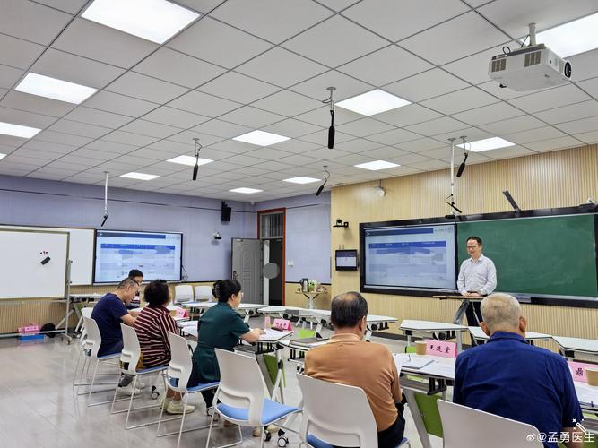 高校跨学科创新课题小组答辩现场