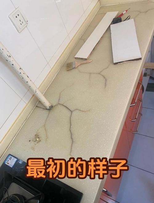 防火板台面水槽边起翘破损实拍