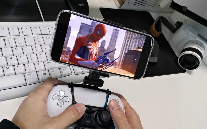 PS5手柄玩漫威蜘蛛侠2实机操作图
