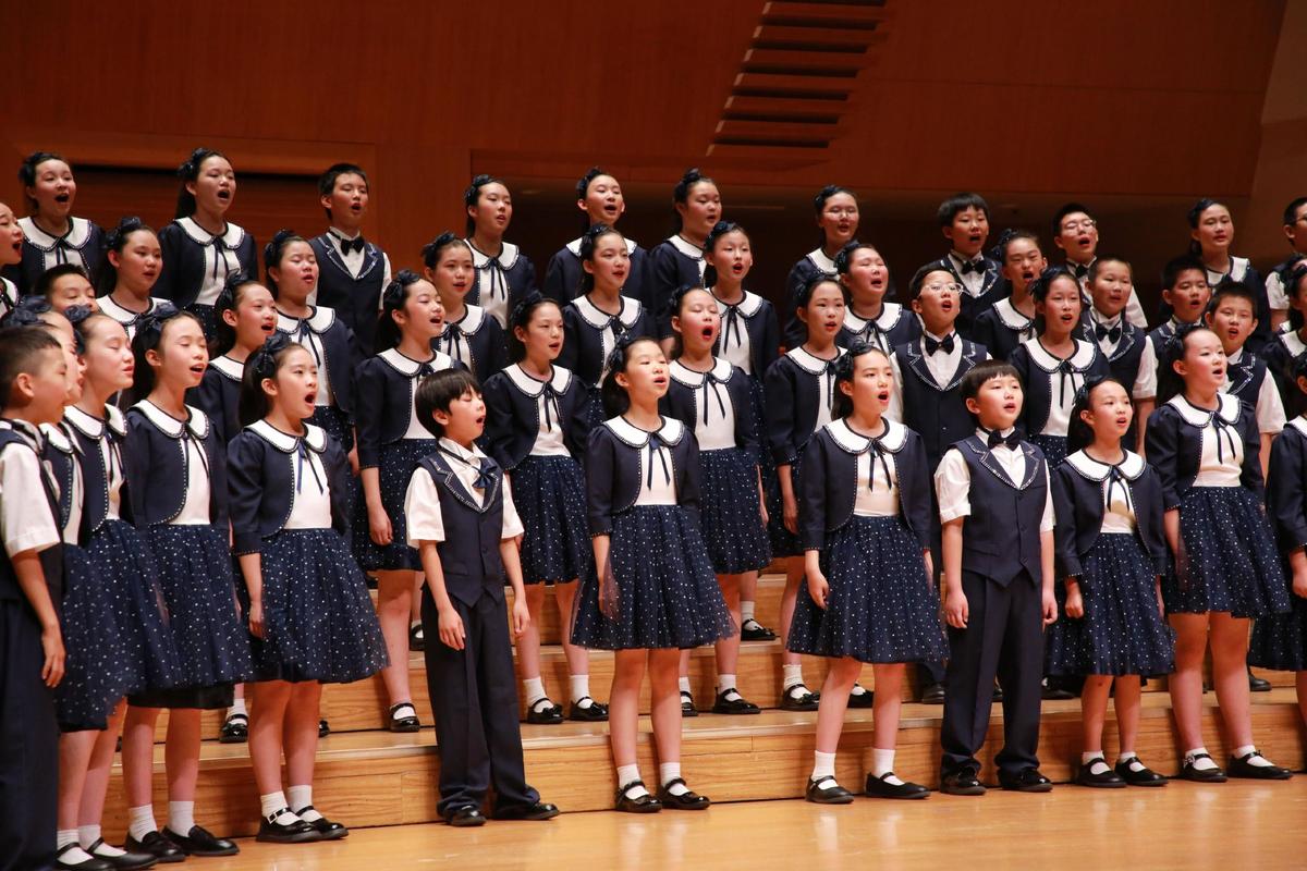 学校亲子合唱团快闪活动